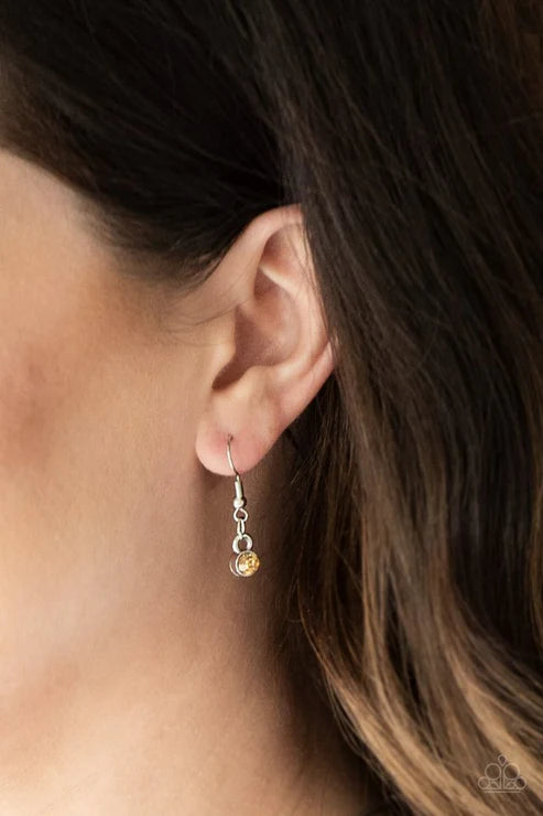 Front and CENTERED Brown Necklace