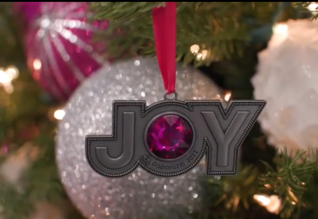 Paparazzi Christmas Ornament - 2022