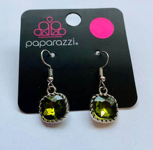 Gem Hunt Green Earrings