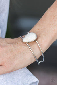 Paparazzi Accessories Hidden Oasis White Bracelet