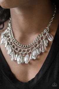 Paparazzi Spring Daydream White Necklace