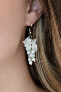 Paparazzi Accessories ​Bountiful Bouquets White Earrings