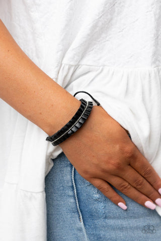 Hard to PLEATS Black Bracelet