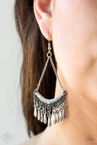 Paparazzi In ROGUE Silver Earrings