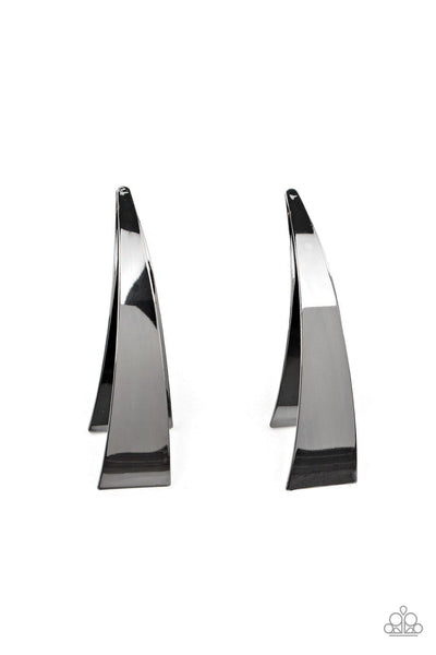 Paparazzi Accessories Underestimated Edge Black Earrings - December 2020 Life Of The Party