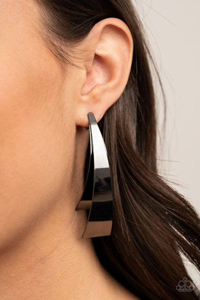 Paparazzi Accessories Underestimated Edge Black Earrings - December 2020 Life Of The Party